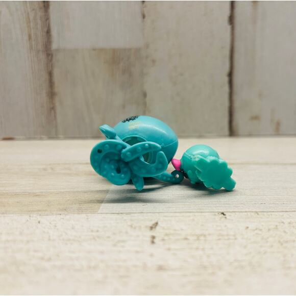 Lps Littlest Petshop Mommy and Baby Octopus Vintage EUC - Picture 3 of 3